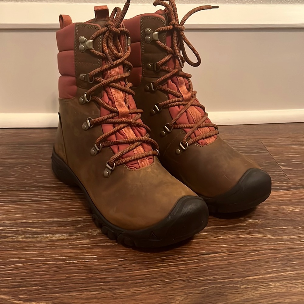 Keen Greta Boot - New in box